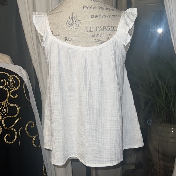 P cill with love white flutter sleeve sleeveless tank dainty shirt small women’s - Picture 4 of 7